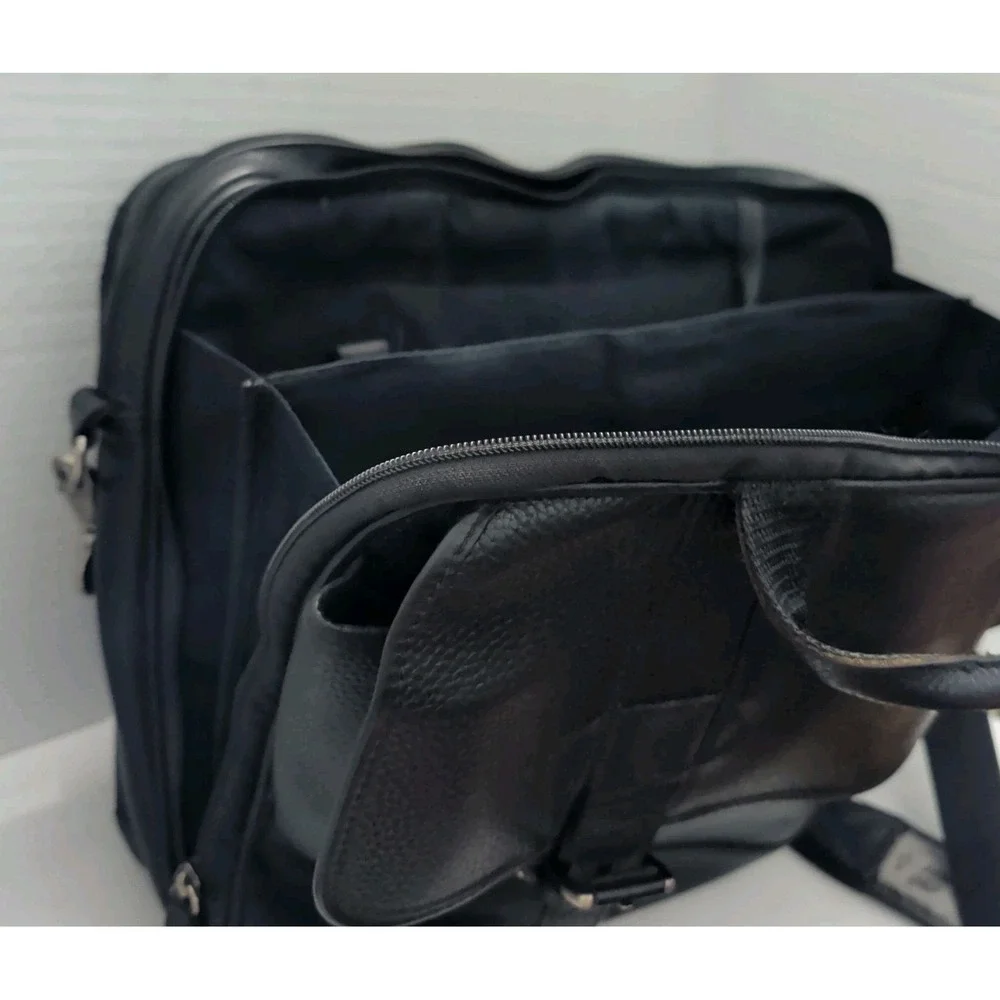Vtg L.L. Bean Black Pebbled Leather Messenger Bag Satchel Casual Travel Laptop